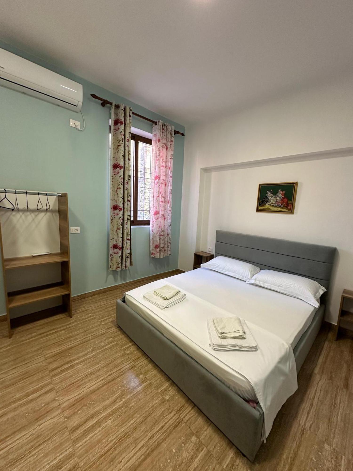 Las Palmas Guesthouse Shkodër Eksteriør billede